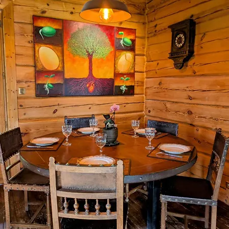 L'isba 別荘 サルラ・ラ・カネダ