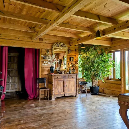 בית נופש L'isba סרלה-לה קנדה